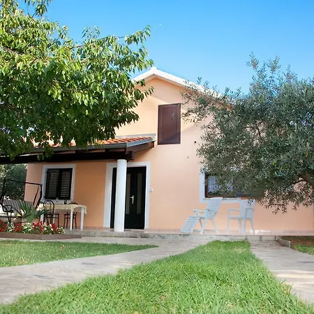 Kucica Lusi Holiday home *