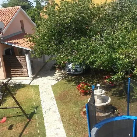 Kucica Lusi Holiday home Liznjan