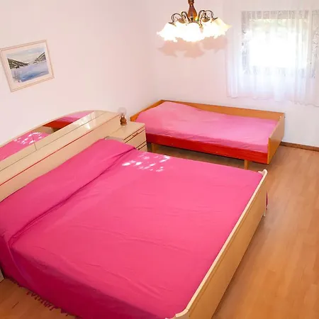 Kucica Lusi *